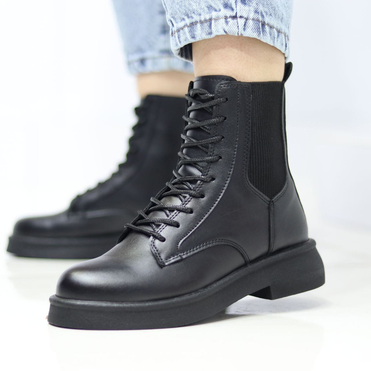 بوت زنانه بغل کش و بندی